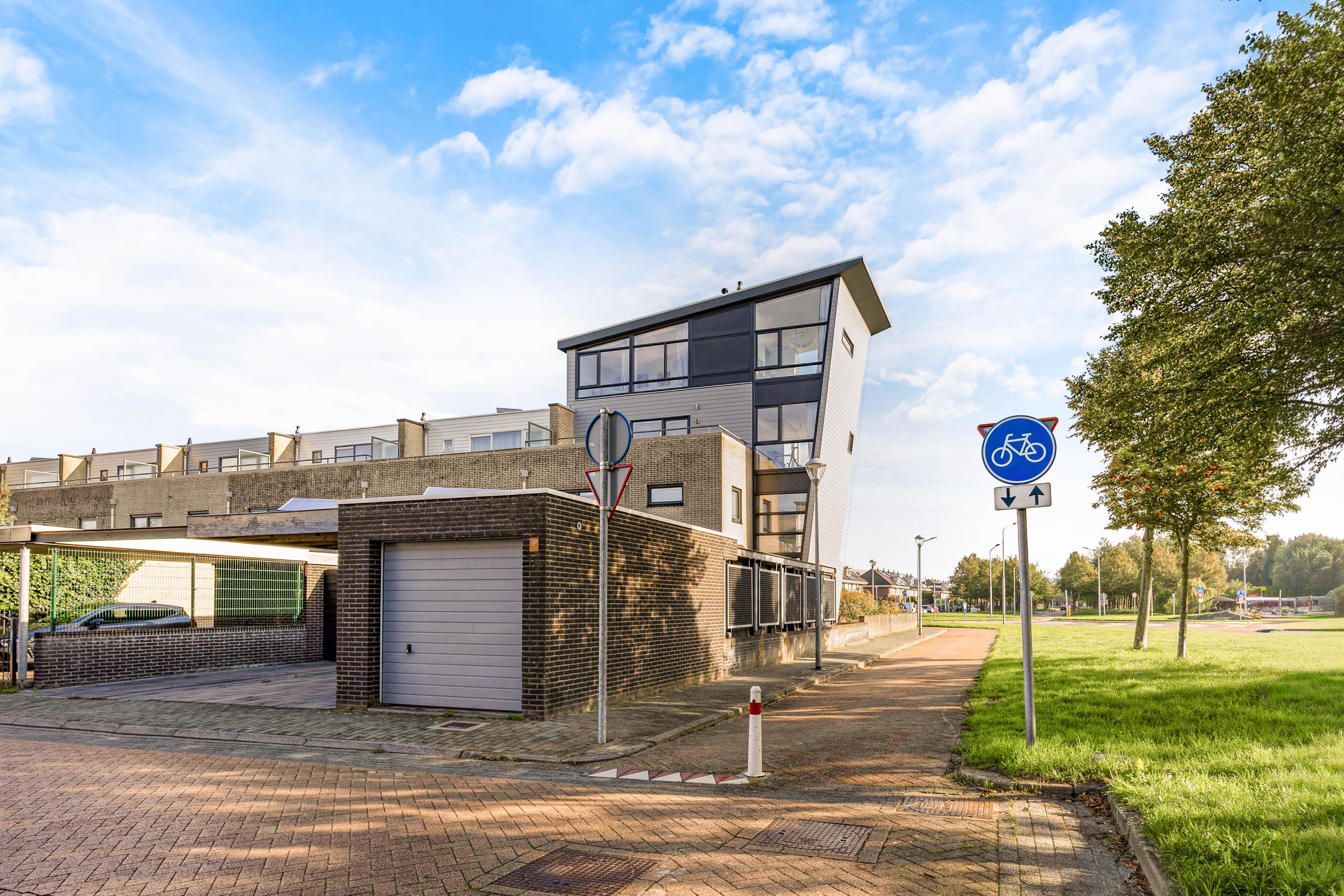 Flierveld 1 , 2151 LE Nieuw-vennep 48